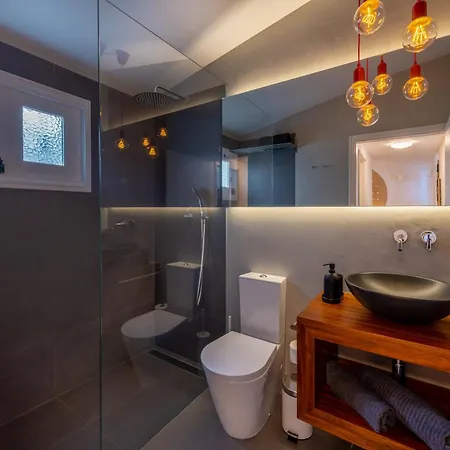 בית נופש Recently Renovated 4 Bdr With Ocean Views