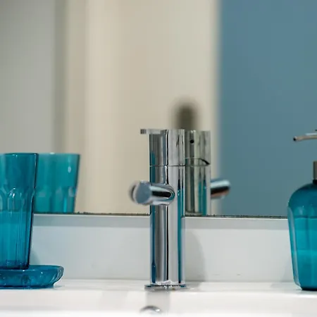 Recently Renovated 4 Bdr With Ocean Views