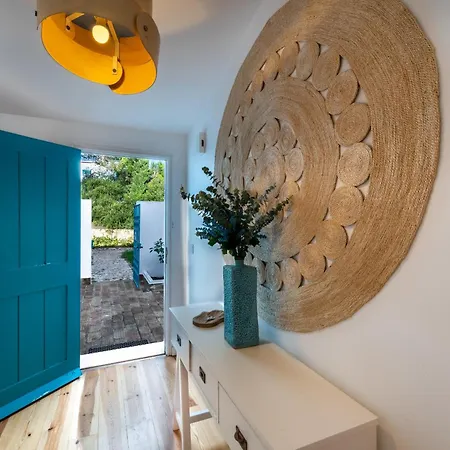 Holiday home Recently Renovated 4 Bdr With Ocean Views