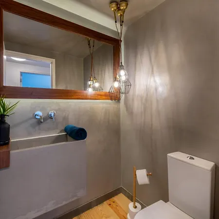 Recently Renovated 4 Bdr With Ocean Views Σπίτι διακοπών *